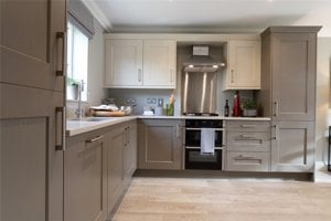 Suffolk, IP19 8TP picture 2