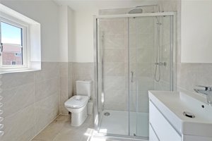 Suffolk, IP19 8TP picture 5