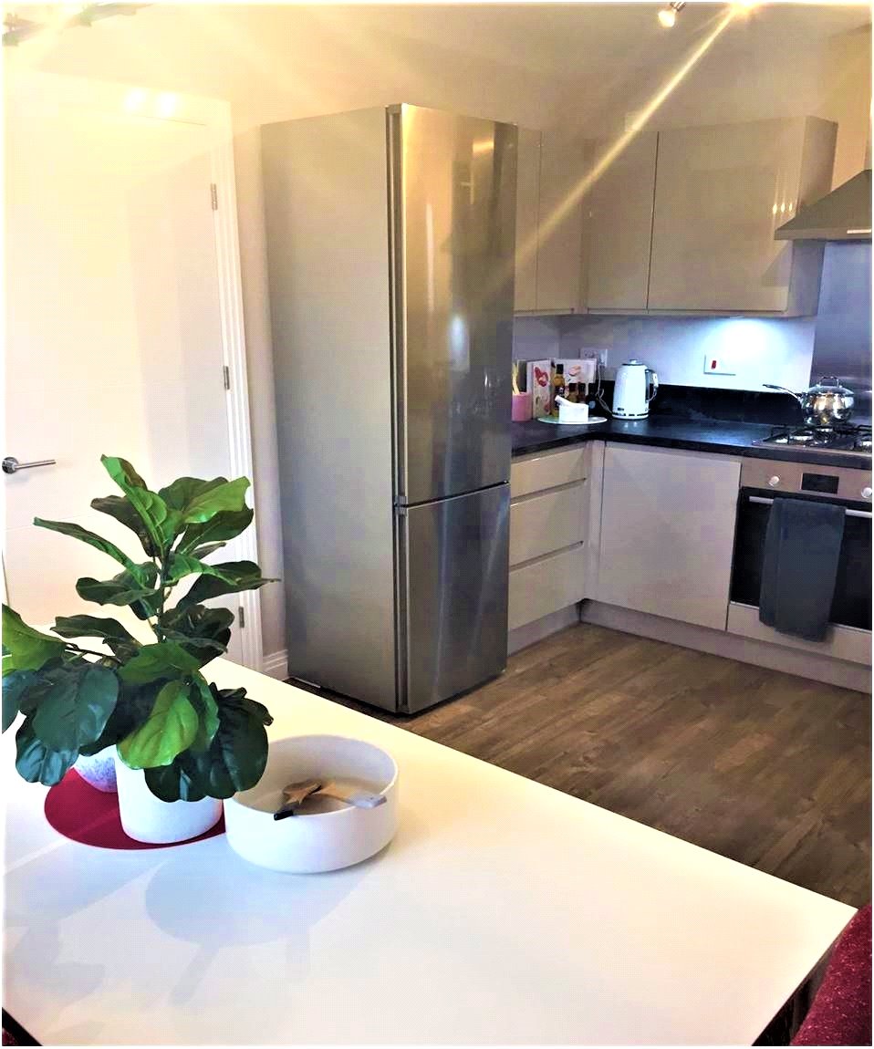 Example Kitchen.jpg