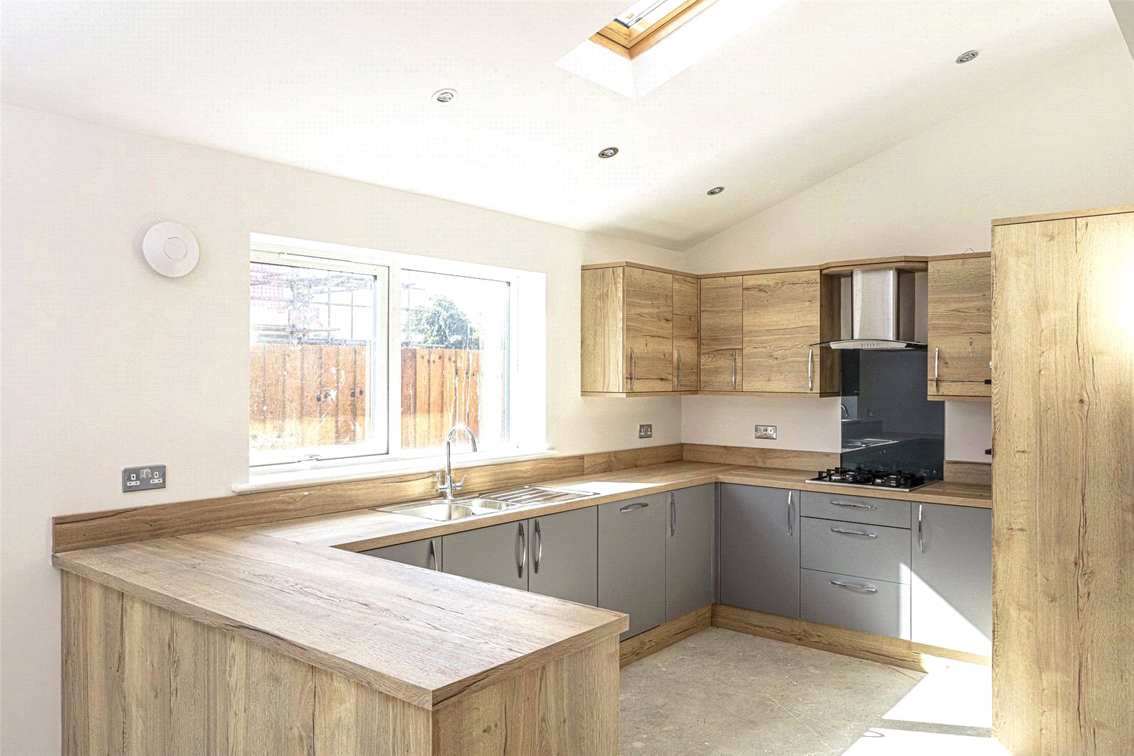 Milestones, Bungay Road picture 1