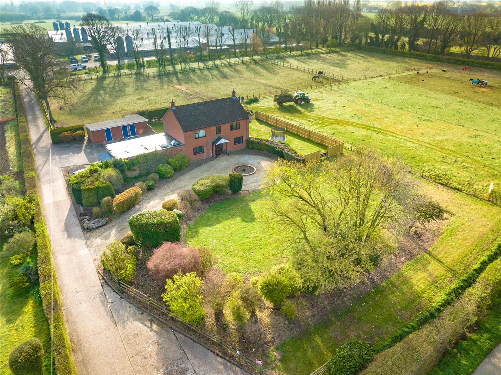 Doe Lane, Old Buckenham picture 2
