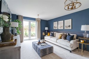 Holt, NR25 6EW picture 2