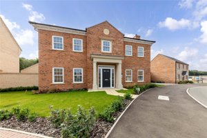 Holt, NR25 6EW picture 1