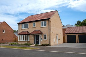 Holt, NR25 6EW picture 1