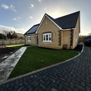 Suffolk, NR34 9YU picture 1