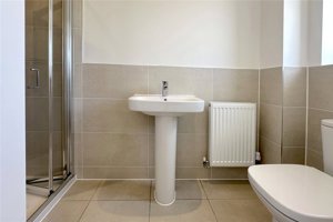 Suffolk, NR34 9YU picture 5