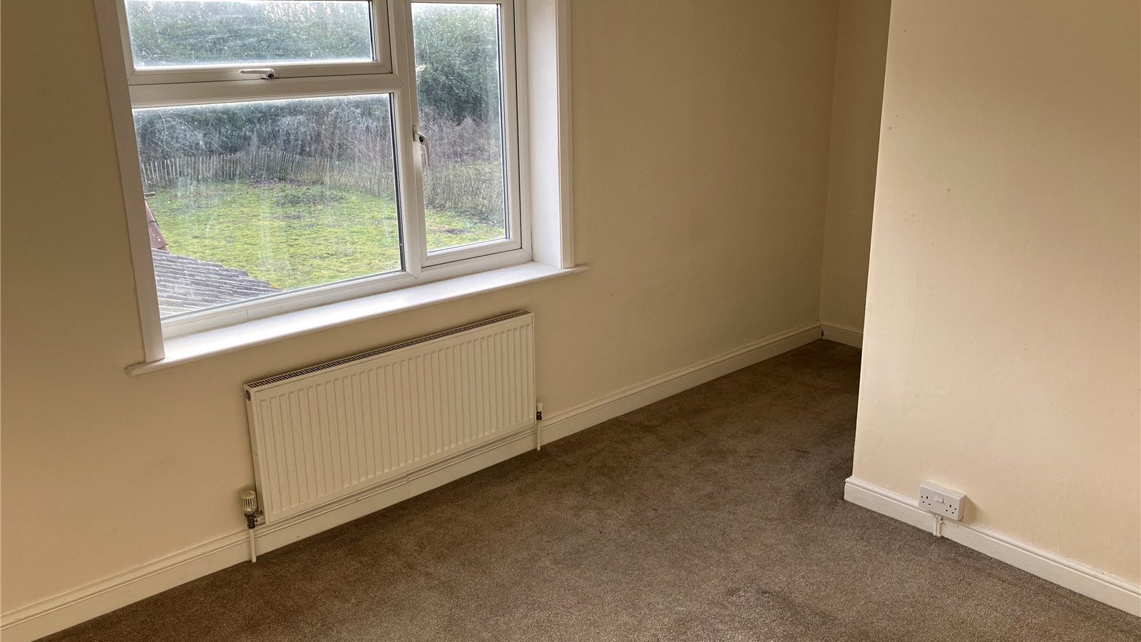 Bedroom 1.jpg Bedroom 1