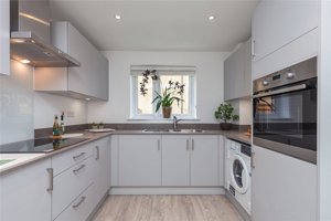 Priory Grove, Banbury Road picture 2