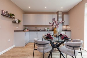 Priory Grove, Banbury Road picture 1