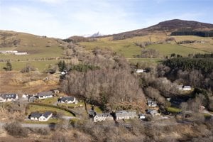 Pitlochry, PH16 5LR picture 2