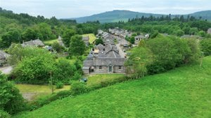 Pitlochry, Perth and Kinross, PH18 5SN picture 2