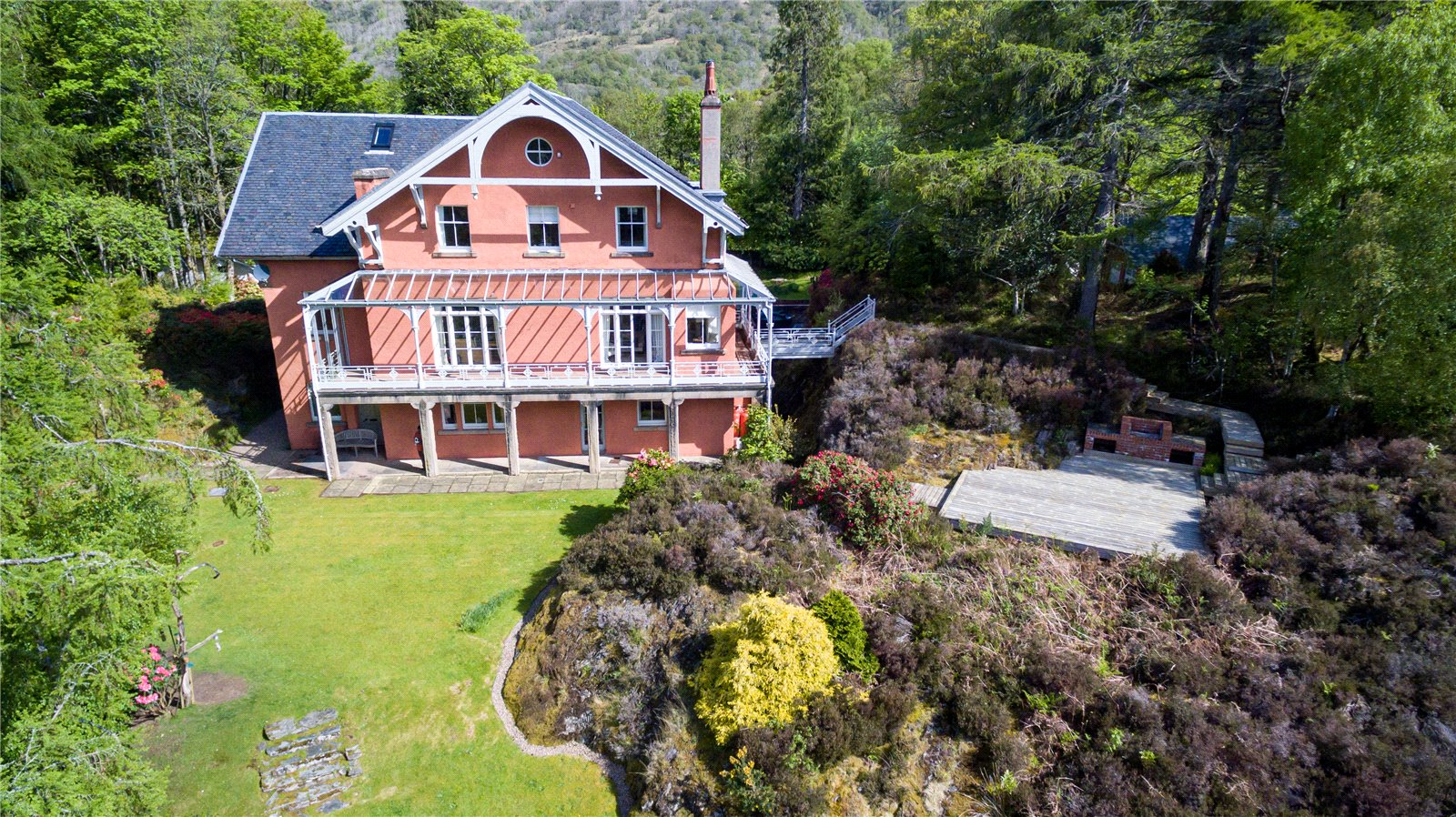 Dunbeg House & Bay Cottage, North Ballachulish, Onich, PH33 6SA