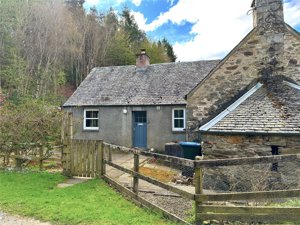 Pitlochry, Perth and Kinross, PH9 0NW picture 4