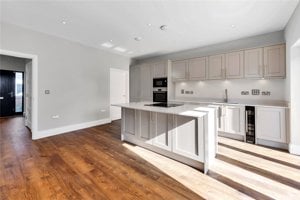 Royston, Cambridgeshire, SG8 0BQ picture 6