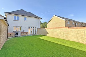 Hedera Gardens, Hampshire Road picture 2