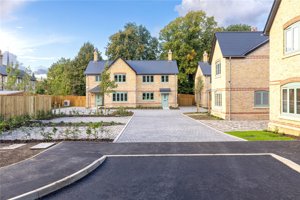 Moor Park, Trap Road picture 1