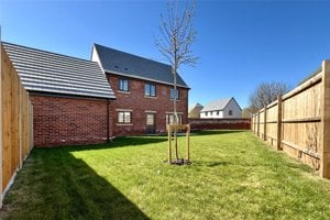 Muncey Grove, Bassingbourn picture 2