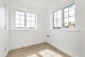 Royston, Hertfordshire, SG8 5JW picture 4