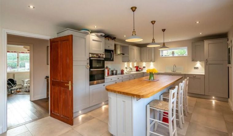 Image of decluttering-blog 1(2)