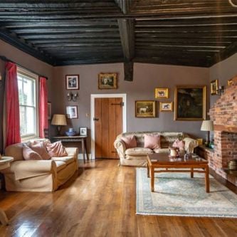 Image of decluttering-blog 2(2)