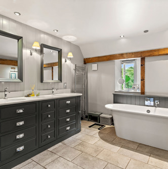 Principal Ensuite