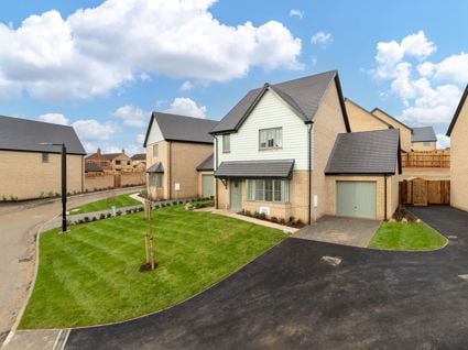 Plot 7 Orchard Drive Haddenham 002 LR.JPG