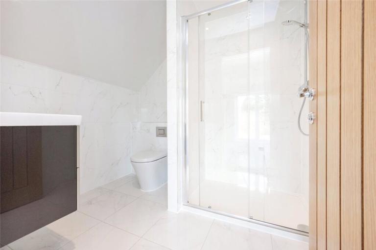 Image of plot 6 ensuite harlington