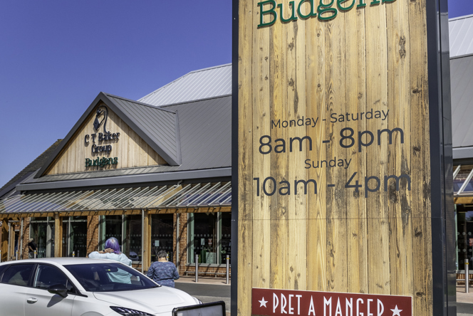 Image of BudgensSuperMarket3