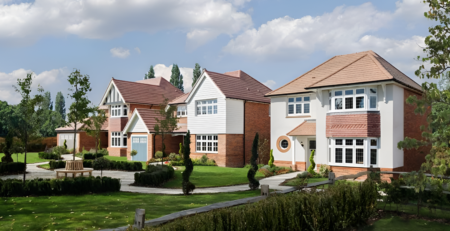 Image of Redrow cropped